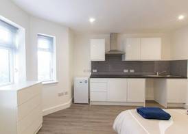 Radstock Road - Room 1b 3