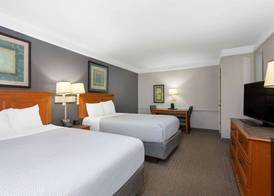 La Quinta Inn by Wyndham Pensacola 3