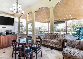 Rodeway Inn & Suites Canyon Lake-Menifee West 4