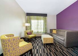 La Quinta by Wyndham Bridge City-Orange 2