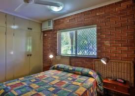Bayside Holiday Apartments 4