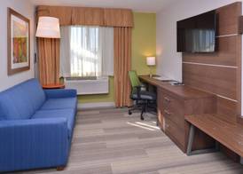 Holiday Inn Express & Suites STEVENS POINT by IHG 5