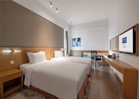Holiday Inn Express Chengdu Huanhuaxi by IHG 2