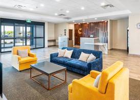 Comfort Inn & Suites 2