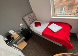 Campbells Guest House 5