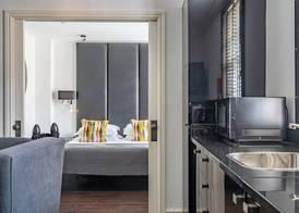 Strozzi Palace Suites by Mansley 5