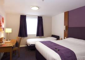 Premier Inn Halifax Town Centre 4