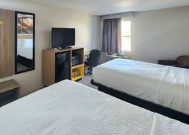 Days Inn by Wyndham Lafayette Scott 5