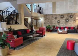 Ramada Plaza by Wyndham Nags Head Oceanfront 3