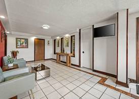 Econo Lodge Charlotte Airport Area 3