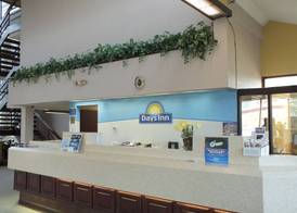 Days Inn by Wyndham Indianapolis Castleton 4