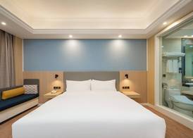 Holiday Inn Express Chengdu Tianfu Square by IHG 2