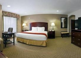 Holiday Inn Express & Suites COLLEGE STATION by IHG 4