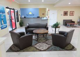 Days Inn by Wyndham Near Seaworld San Antonio 3