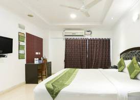 Laavish 7 Hotel 4