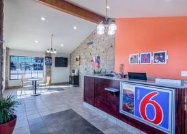 Motel 6 Childress, TX 5