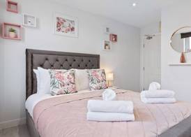 Stunning Ensuite Room Crystal Palace London Se20 3