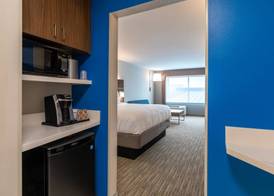 Holiday Inn Express & Suites GAINESVILLE - LAKE LANIER AREA by IHG 4