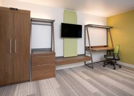 Holiday Inn Express & Suites LEXINGTON W - VERSAILLES by IHG 3