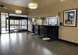 Super 8 by Wyndham Alexandria LA 2