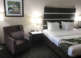 Quality Inn Savannah I-95 5