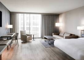AC Hotel by Marriott Tampa Airport 4