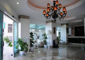 Alesta Yacht Hotel 2