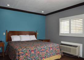 Eagle Inn Motel 4