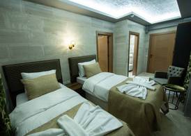 Ahiyan Hotel 5