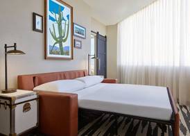 The Leo Kent Hotel, Tucson, a Tribute Portfolio Hotel 5