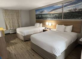 Days Inn by Wyndham Dallas Plano 5