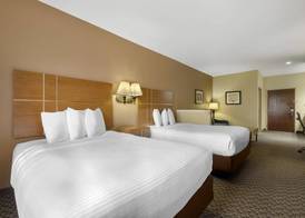 Best Western Plus Shamrock Inn & Suites 4