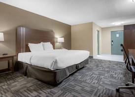 Quality Inn & Conference Centre 4