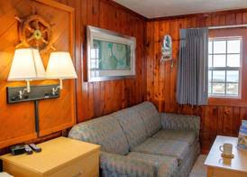 Sea Horse Inn and Cottages 4