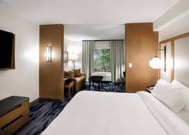 Fairfield by Marriott Inn & Suites Louisville Airport 4