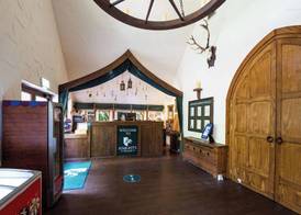 Warwick Castle Hotel & Knight's Village 4