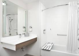 Holiday Inn Express & Suites NEWPORT SOUTH by IHG 3