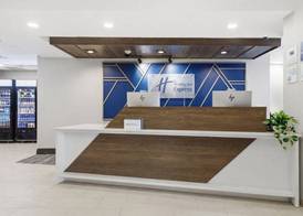 Holiday Inn Express & Suites Raleigh West - Lenovo Center by IHG 4