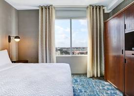 Four Points by Sheraton Toronto Mississauga 4