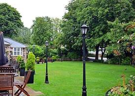Dimple Well Lodge Hotel 3