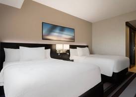 Courtyard by Marriott New York JFK Airport 3