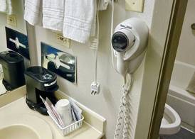 Days Inn by Wyndham Athens 4