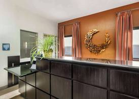 Best Western Royal Palace Inn & Suites 5