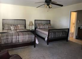 Columbia Lakes Resort Cottages 4