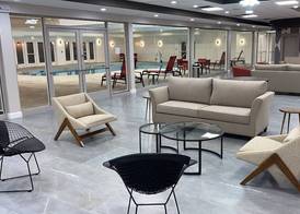 Ramada by Wyndham Hartford North - Bradley Airport 2