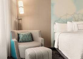 Courtyard by Marriott Topeka 5