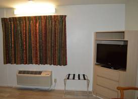 Jolly Roger Hotel 4