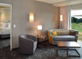 Courtyard by Marriott Youngstown Canfield 5