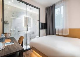 Joy Hongqiao Airport and Railway Hotel 4