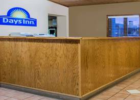 Days Inn by Wyndham West Allis/Milwaukee 2
